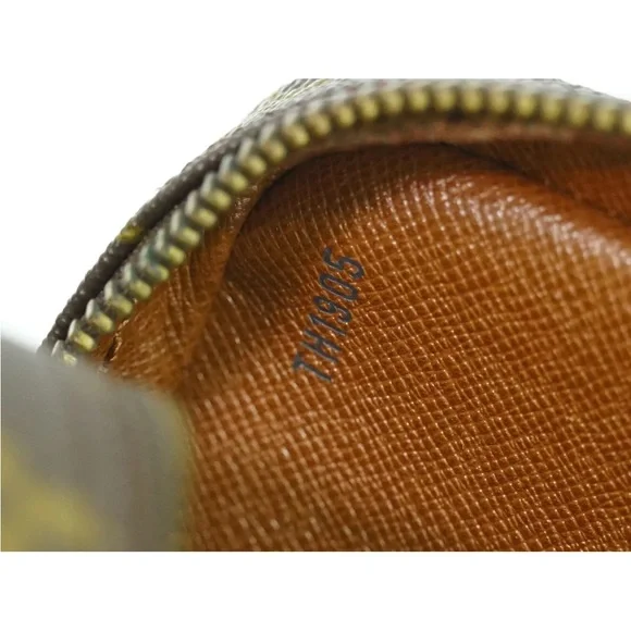 Authentic Louis Vuitton Jeune Fille Monogram Canvas Crossbody Bag - Picture 10 of 16